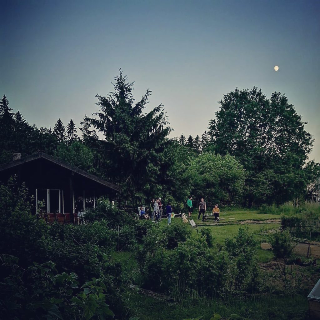 Letnia Kuchnia Guesthouse and its family evening atmosphere